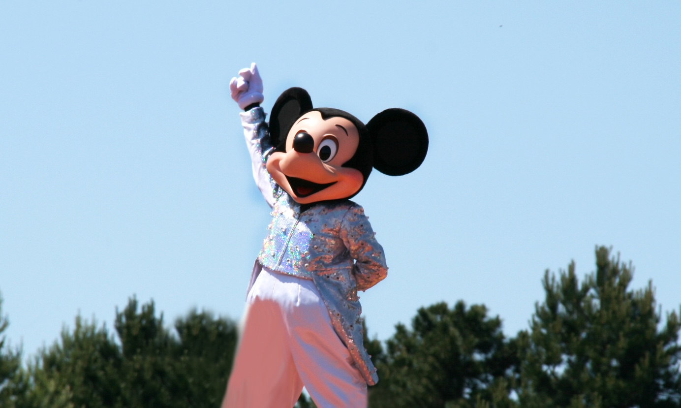 mickey disneyland paris